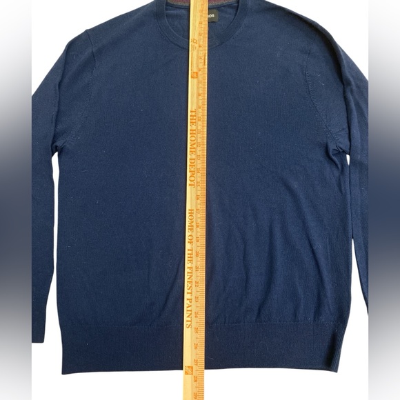 Slim Fit Extra Fine Merino Wool Crewneck Pullover Sweater - Picture 2 of 5